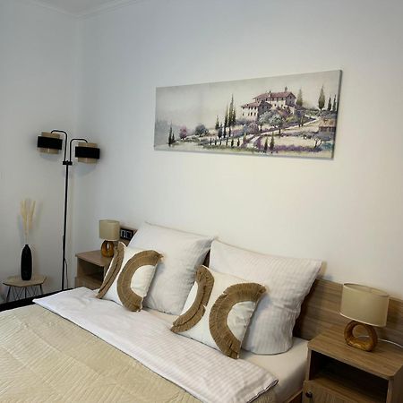 Mala Italia Apartments Вроцлав Екстер'єр фото