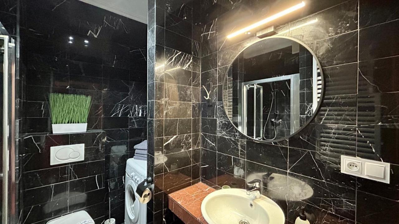 Mala Italia Apartments Вроцлав Екстер'єр фото