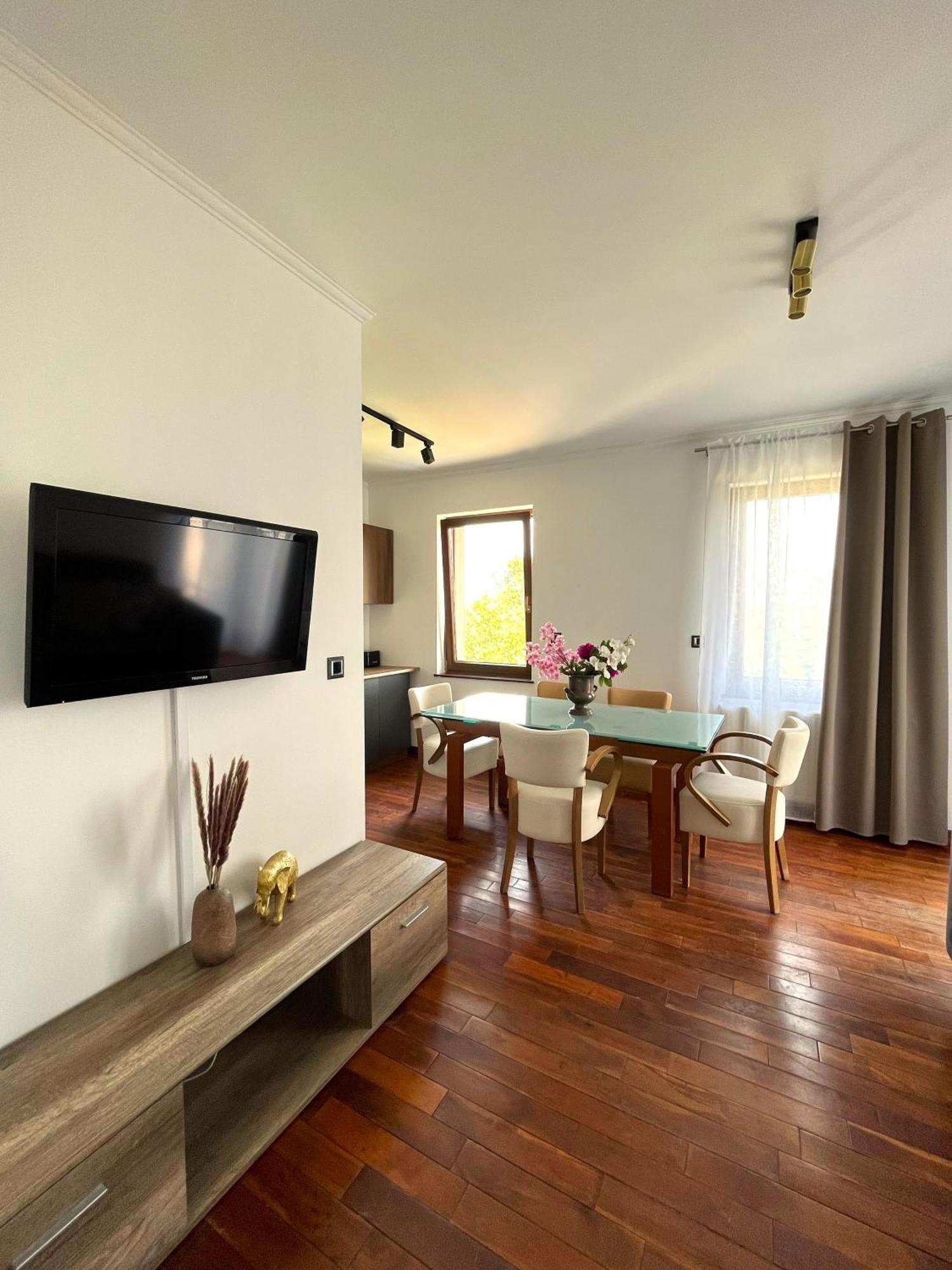 Mala Italia Apartments Вроцлав Екстер'єр фото