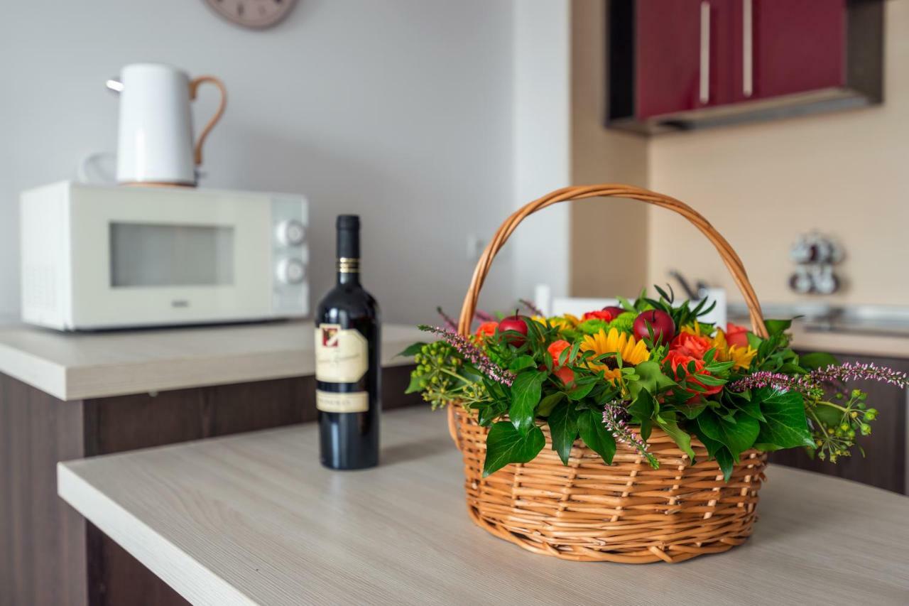 Mala Italia Apartments Вроцлав Екстер'єр фото