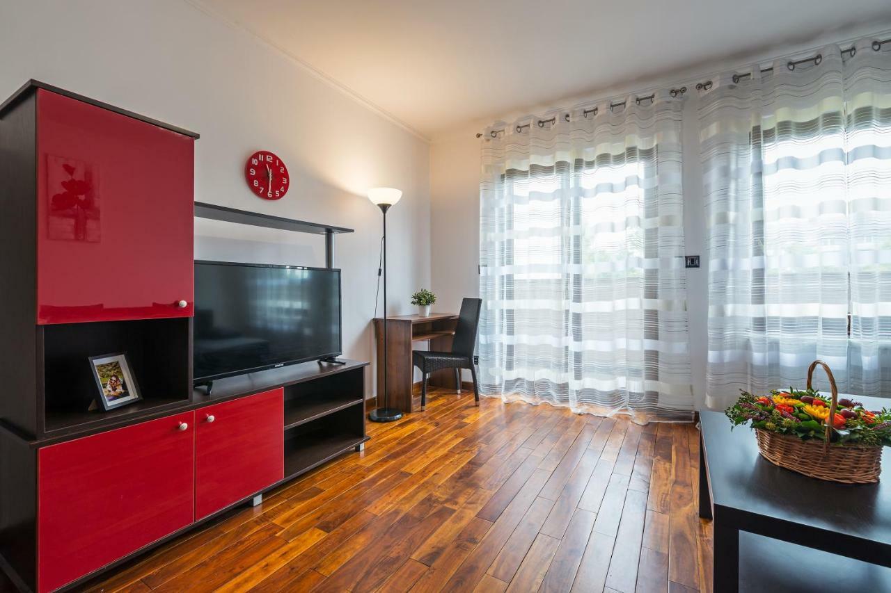 Mala Italia Apartments Вроцлав Екстер'єр фото